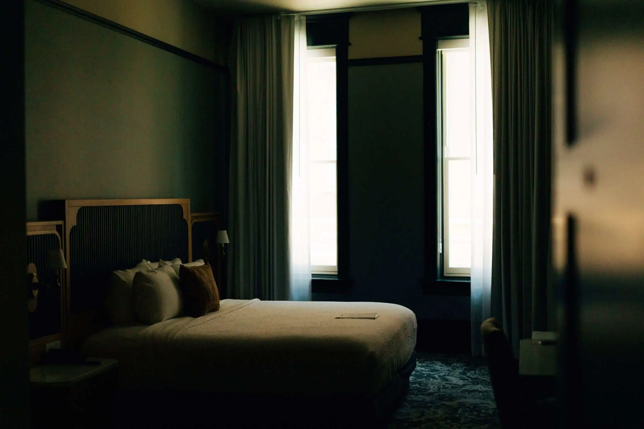 SF room 2048x1365