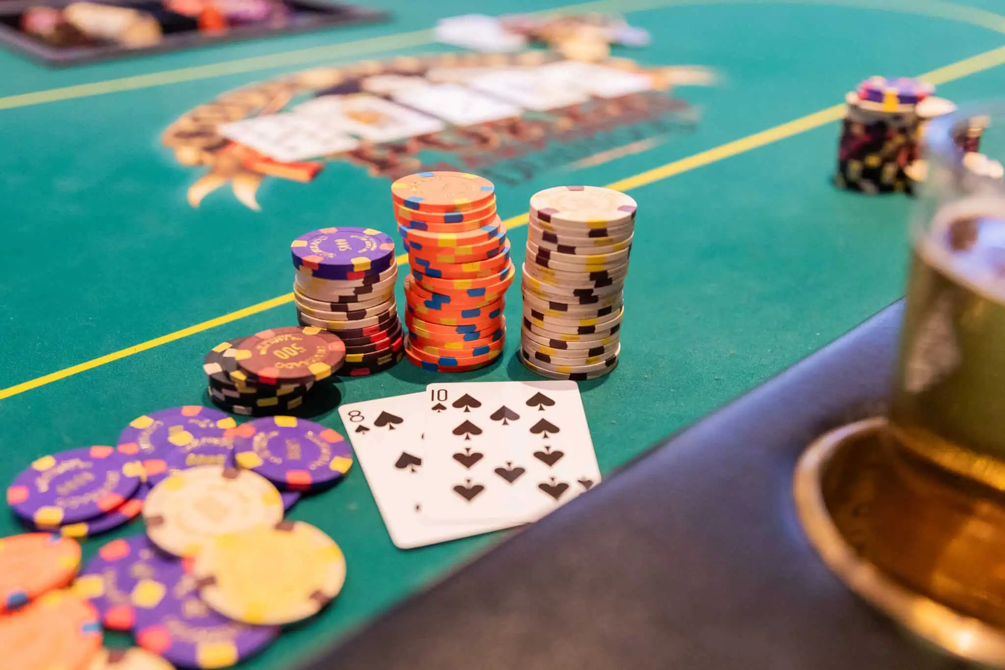 SF poker 2048x1365