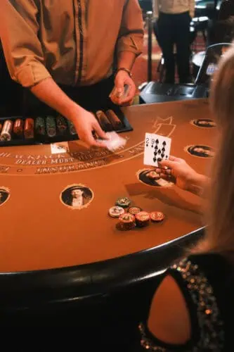 Sf table games5 1365x2048